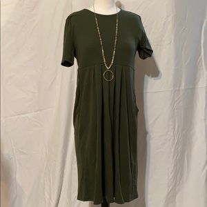 Green short sleeve jersey dress